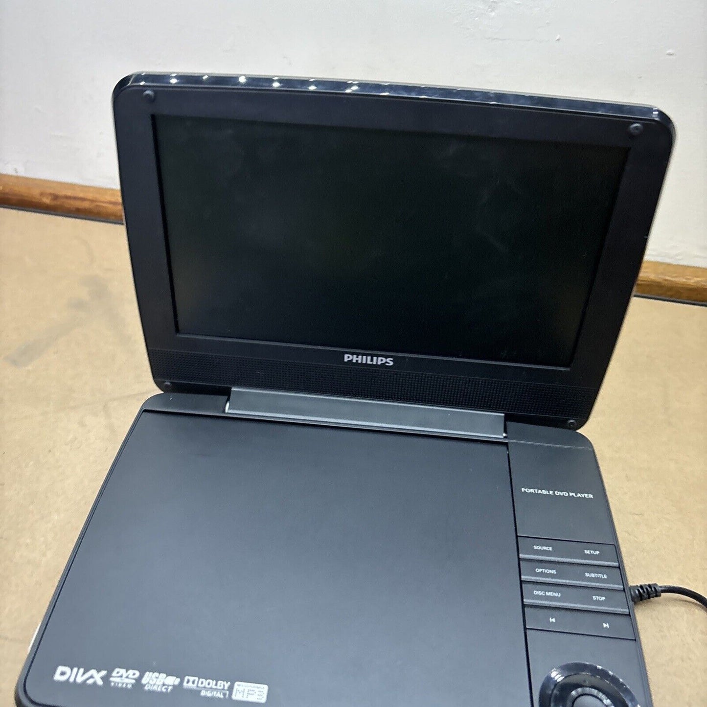 Philips 9" Portable DVD Player PD9030/79 Region 4