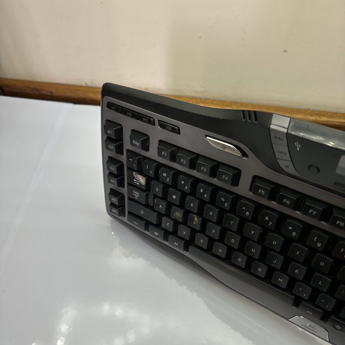 Logitech G15 Keyboard USB Y-UW92 *3 Keys Damaged*