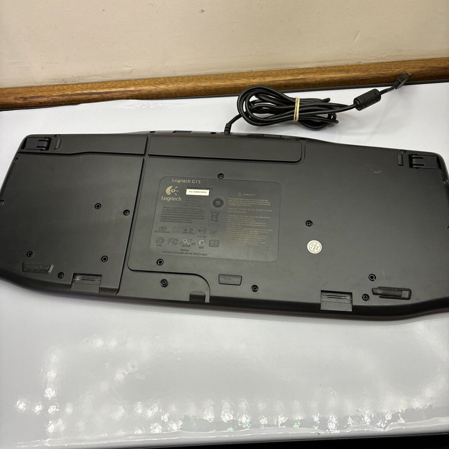 Logitech G15 Keyboard USB Y-UW92 *3 Keys Damaged*