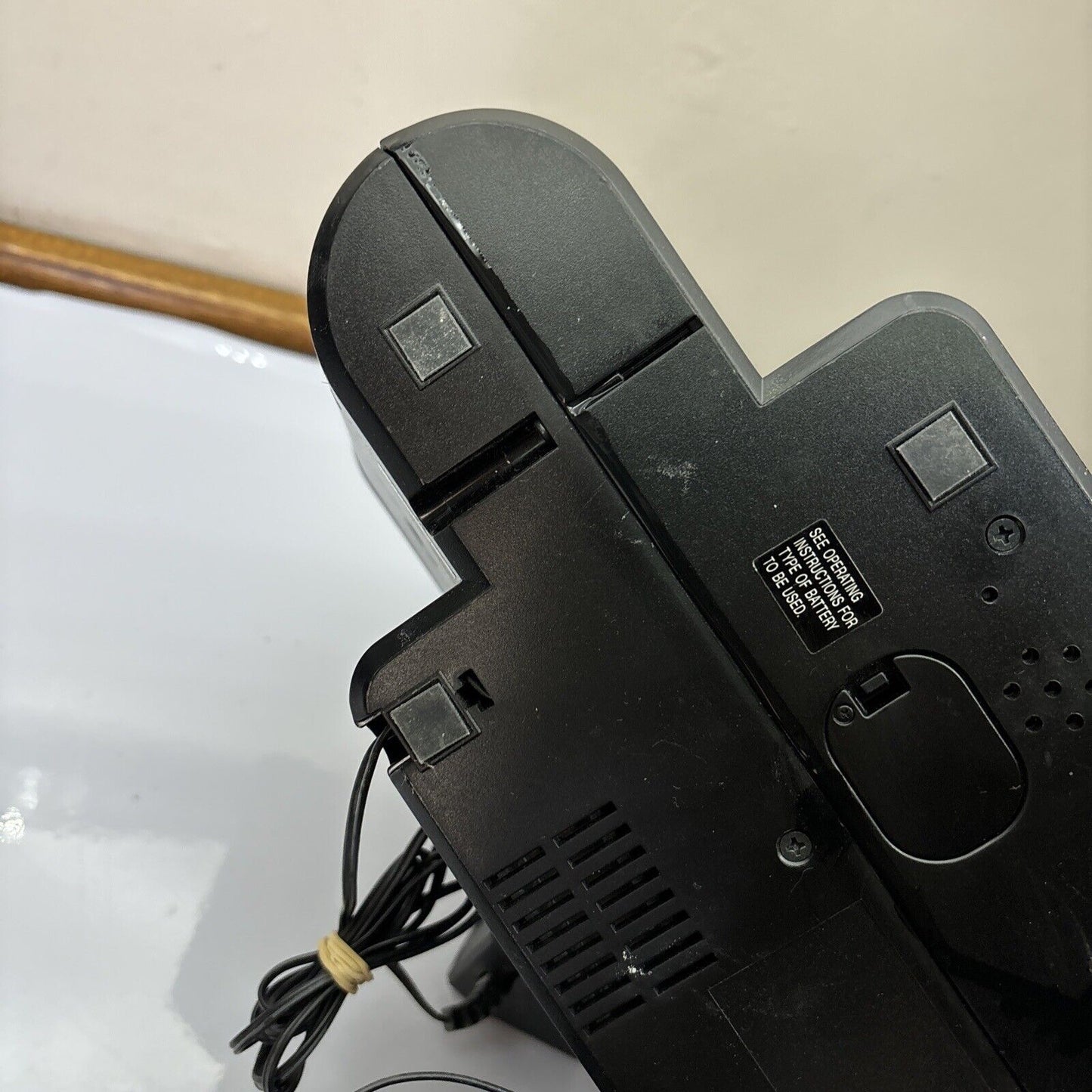 Sony Dream Machine Alarm Clock Radio AM/FM With 30-pin iPod Dock ICF-C1iPMK2