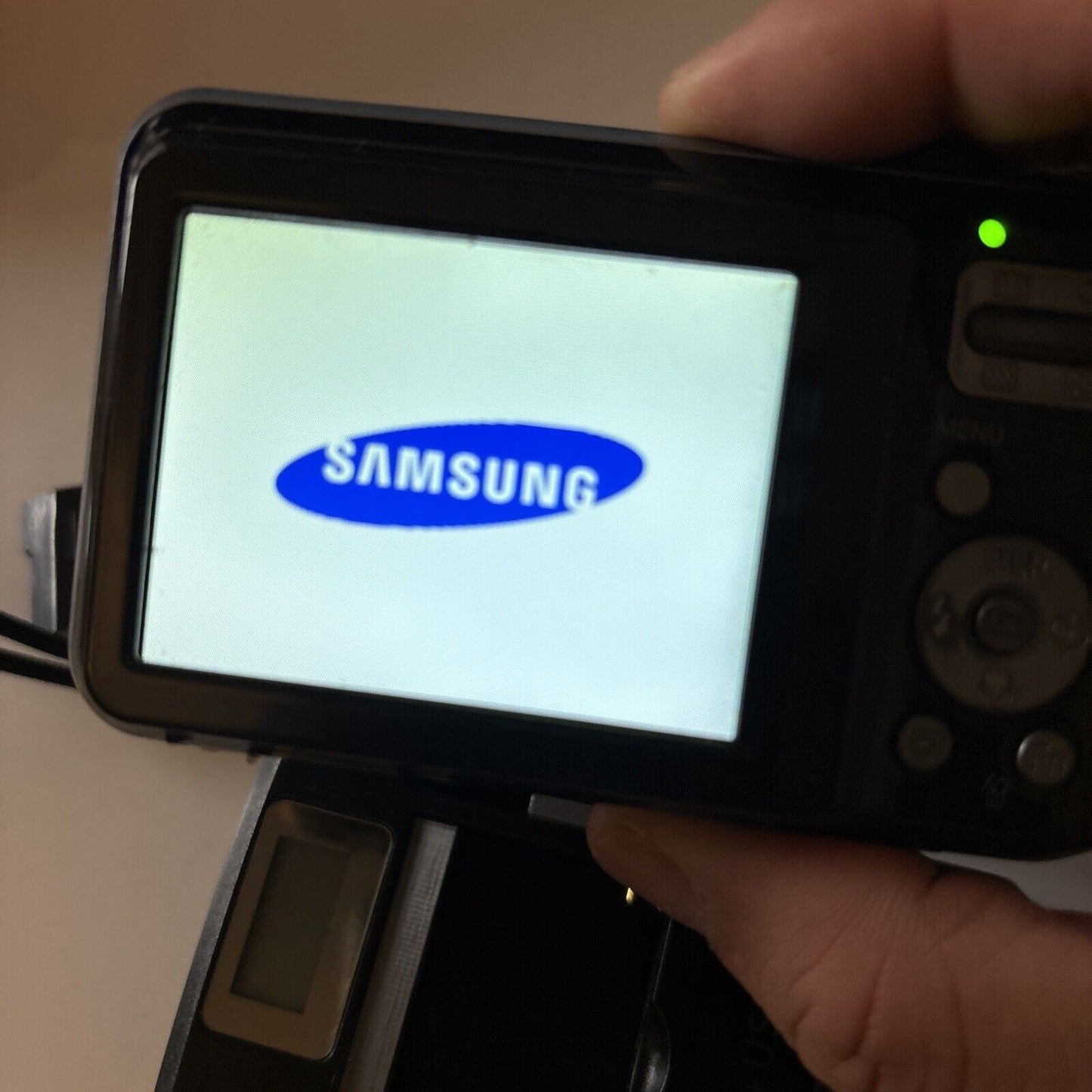 Samsung ES65 Digital Camera 10.2MP With Charger With 2gb SD Card
