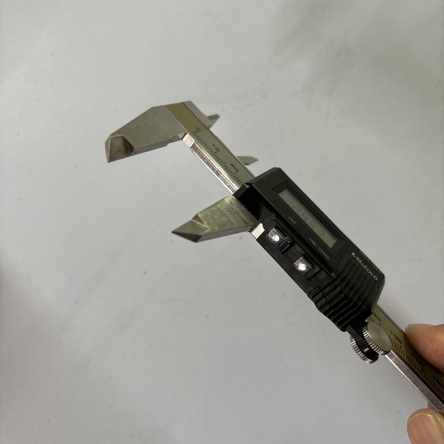 Mitutoyo Digimatic Digital Caliper Model CD-15 Code 500-301