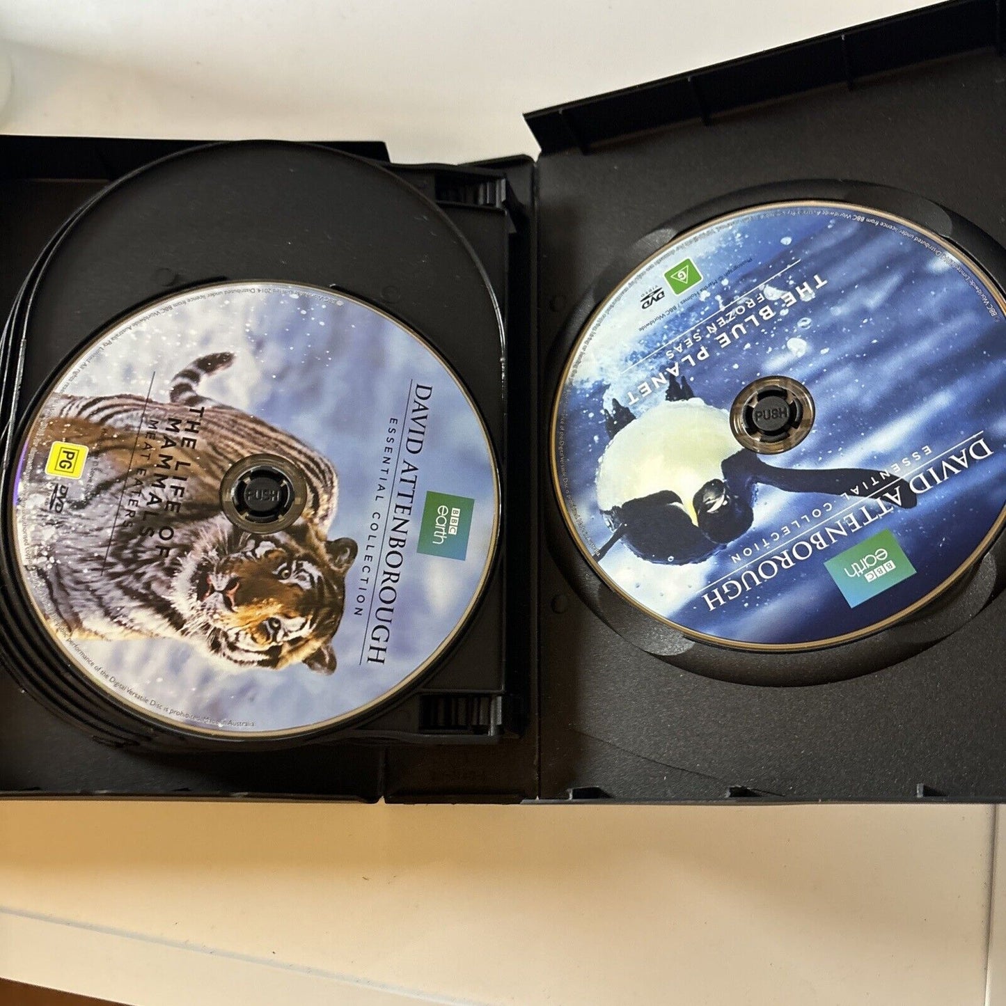 BBC Earth: David Attenborough Essential Collection (DVD, 2008, 14-Disc) Region 4