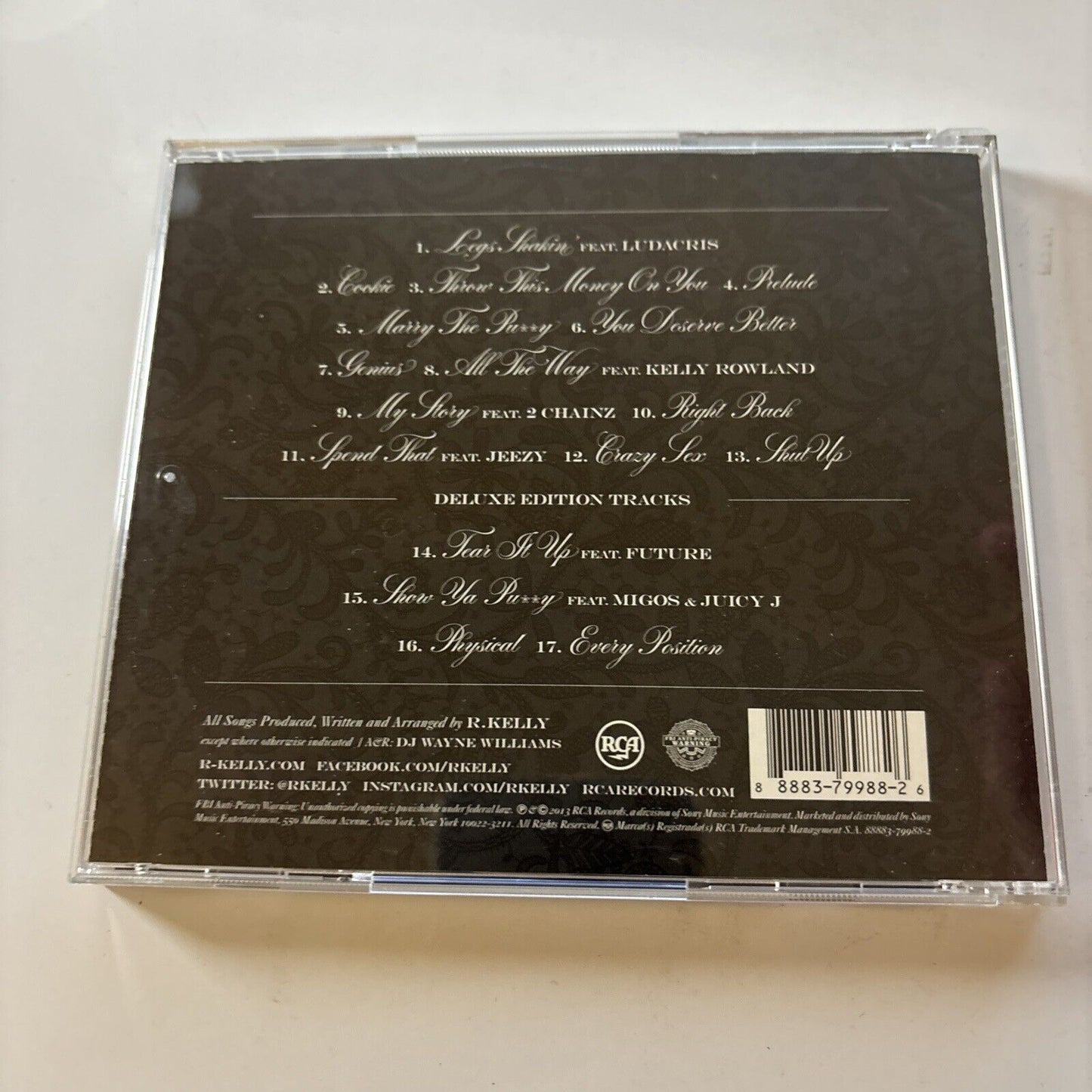 R. Kelly - Black Panties - Deluxe Edition (CD, 2013)