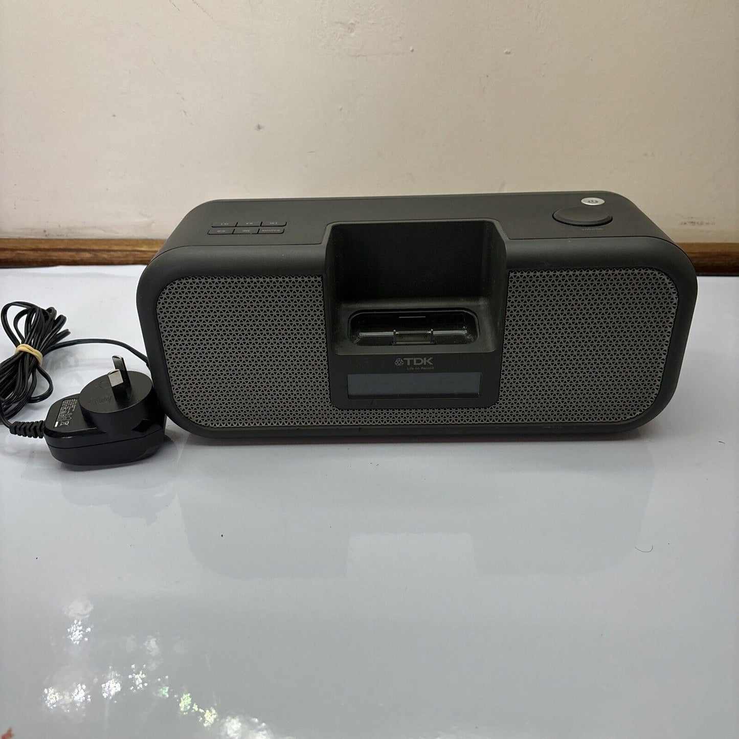 TDK Speaker System Dock For 30-Pin iPhone iPod TA9011BK