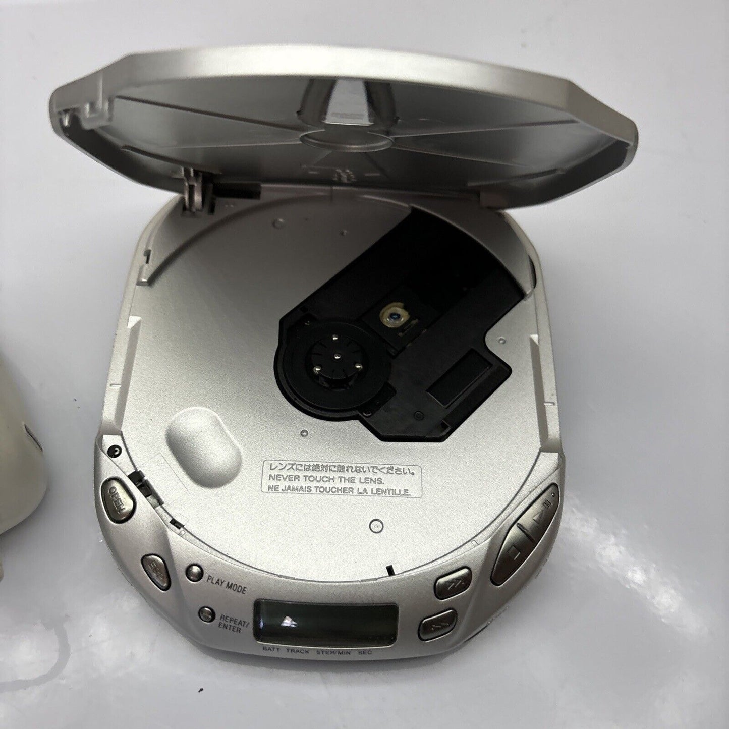 Sony Discman Portable CD Player D-E445 & AC Adapter *Not Working - For Parts*