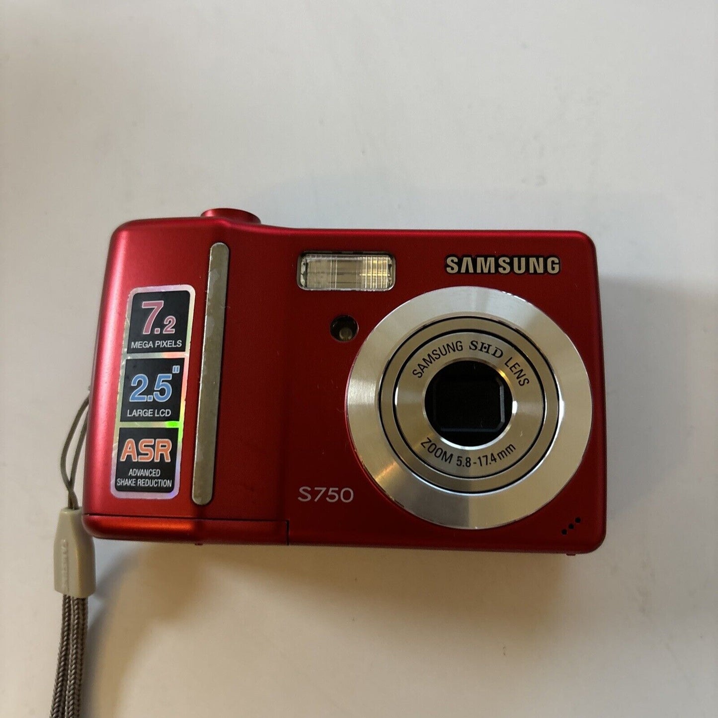 Samsung S750 Digital Camera 7.2MP 1gb SD Card *Works But Has Line On LCD Screen*