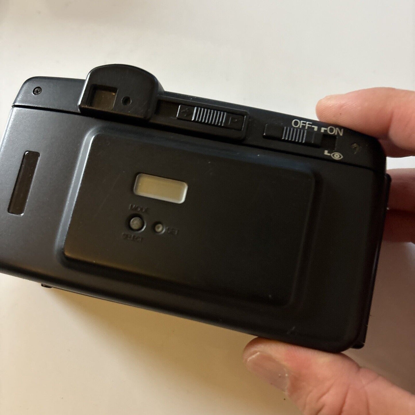 Ricoh RZ-770 Date 35-70 Zoom Film Camera