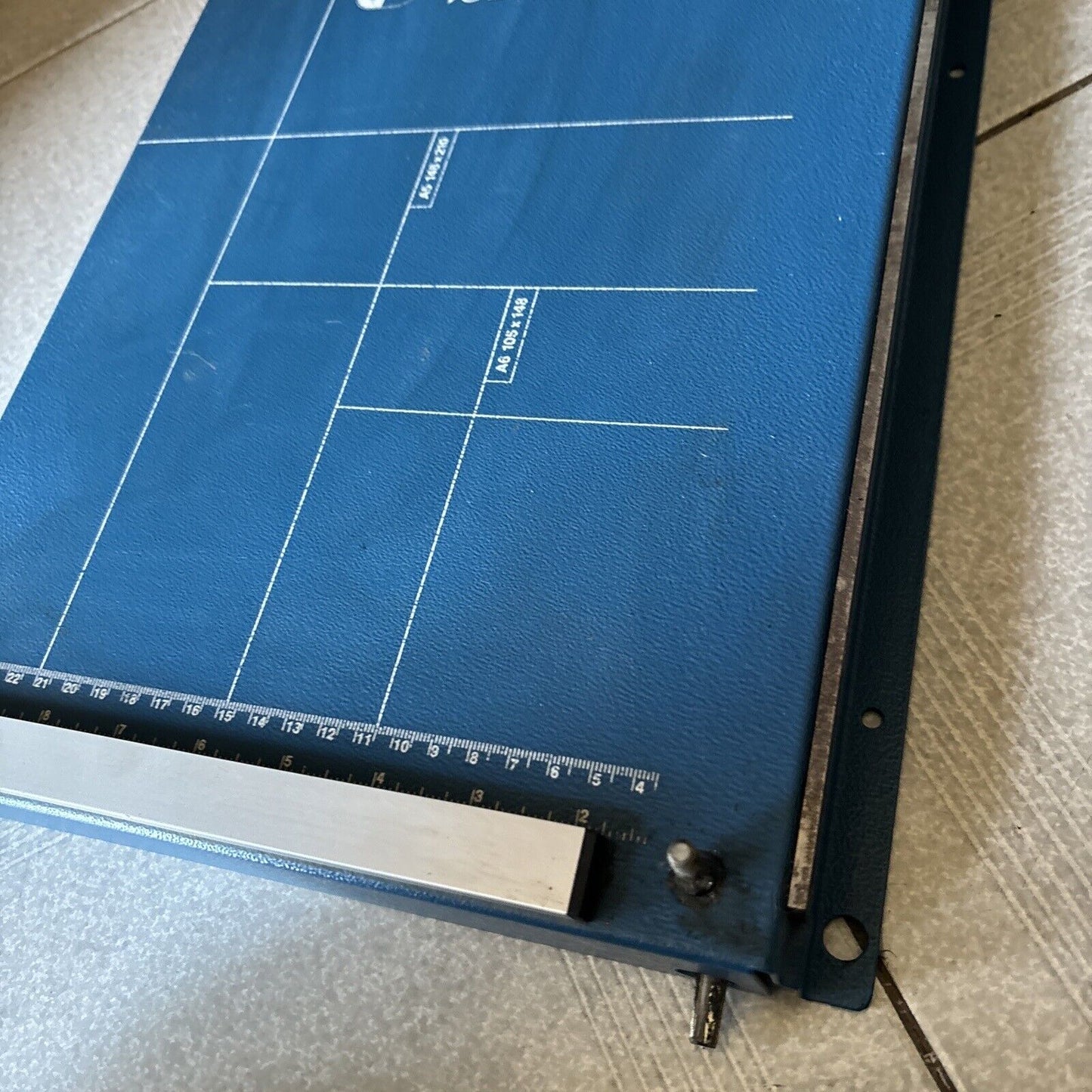 Dahle 561 Premium Guillotine Trimmer