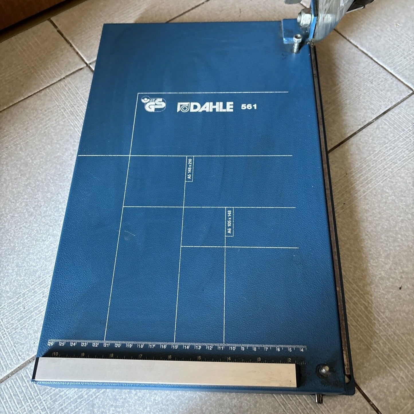 Dahle 561 Premium Guillotine Trimmer
