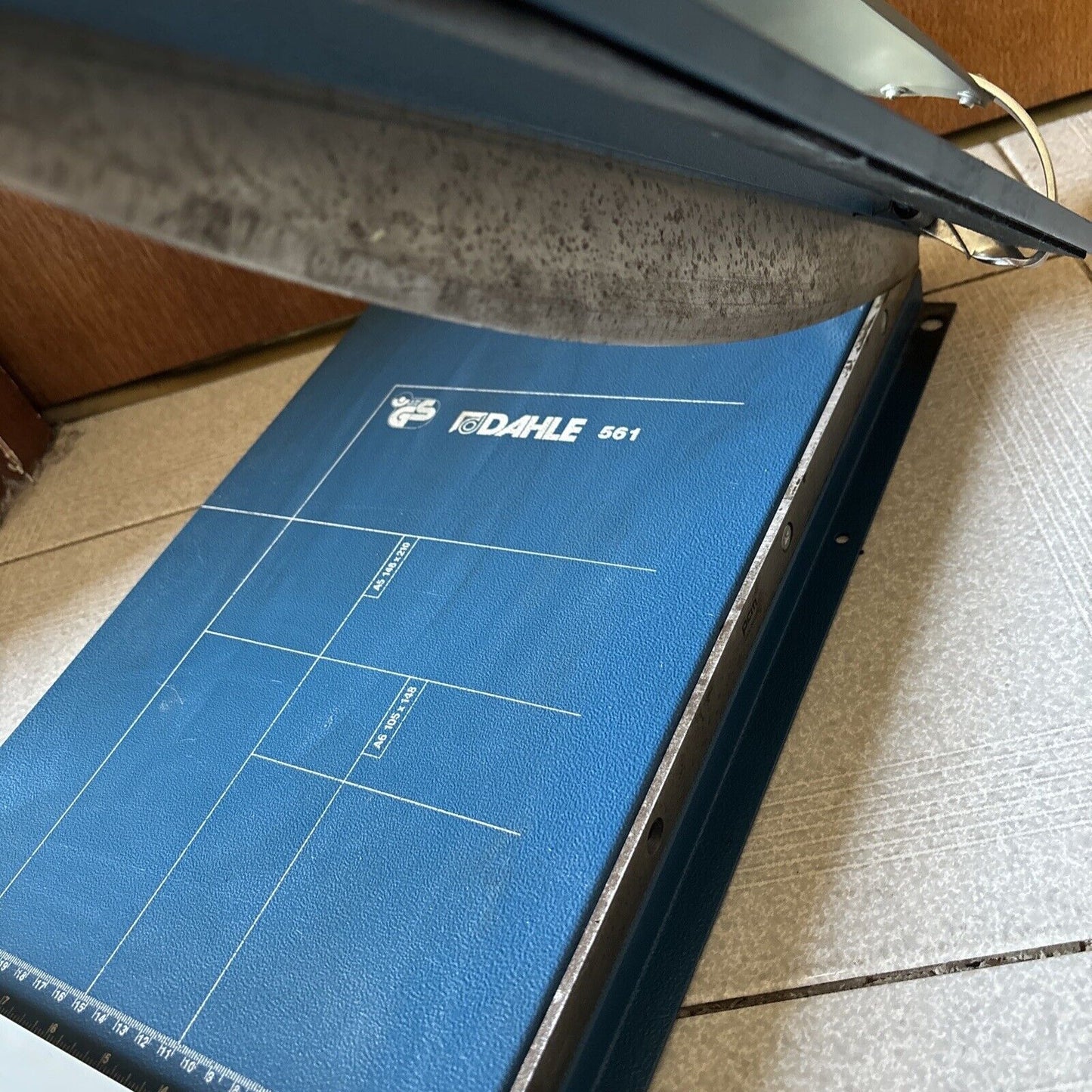 Dahle 561 Premium Guillotine Trimmer