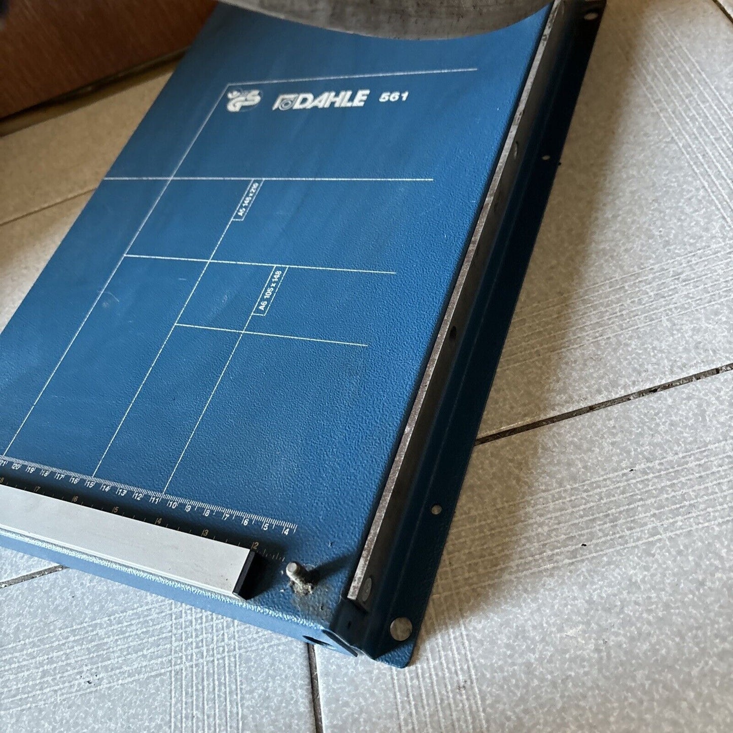 Dahle 561 Premium Guillotine Trimmer