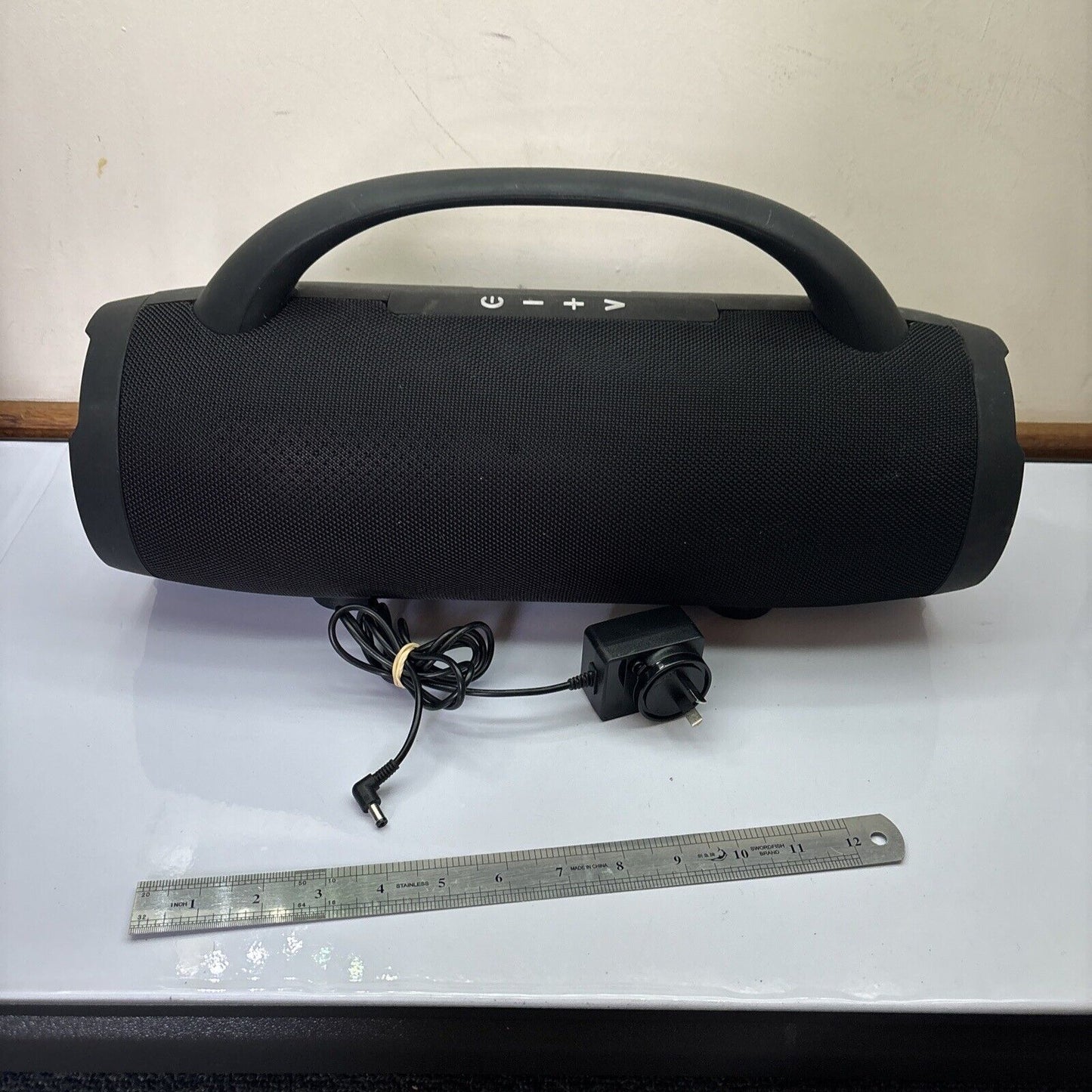 Anko Bluetooth Splashproof Roar Large Portable Speaker SG-1254