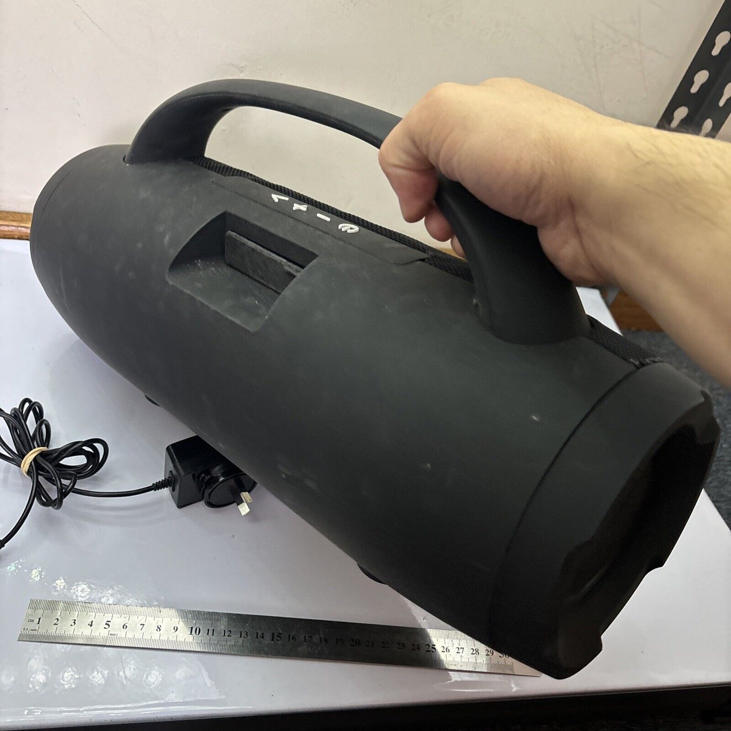 Anko Bluetooth Splashproof Roar Large Portable Speaker SG-1254