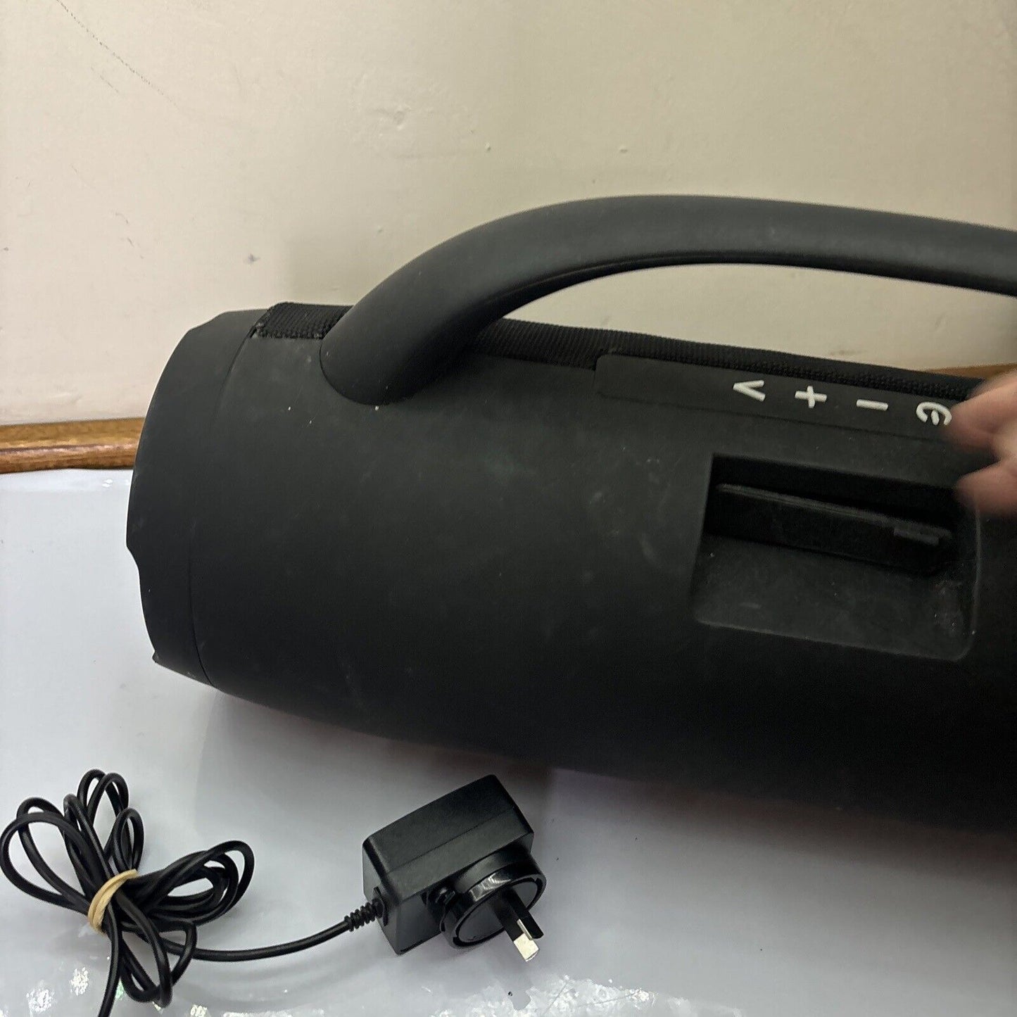 Anko Bluetooth Splashproof Roar Large Portable Speaker SG-1254