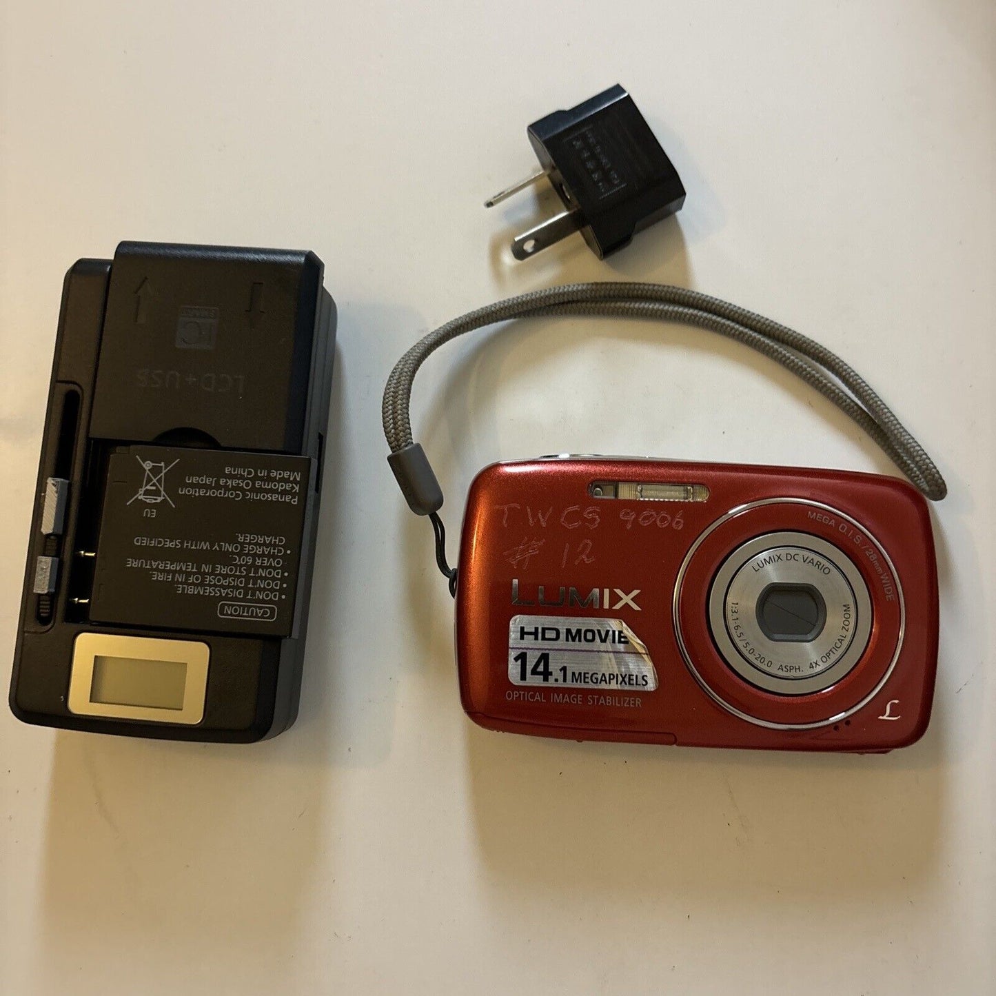 Panasonic Lumix DMC-S3 Digital Camera 14.1MP Red