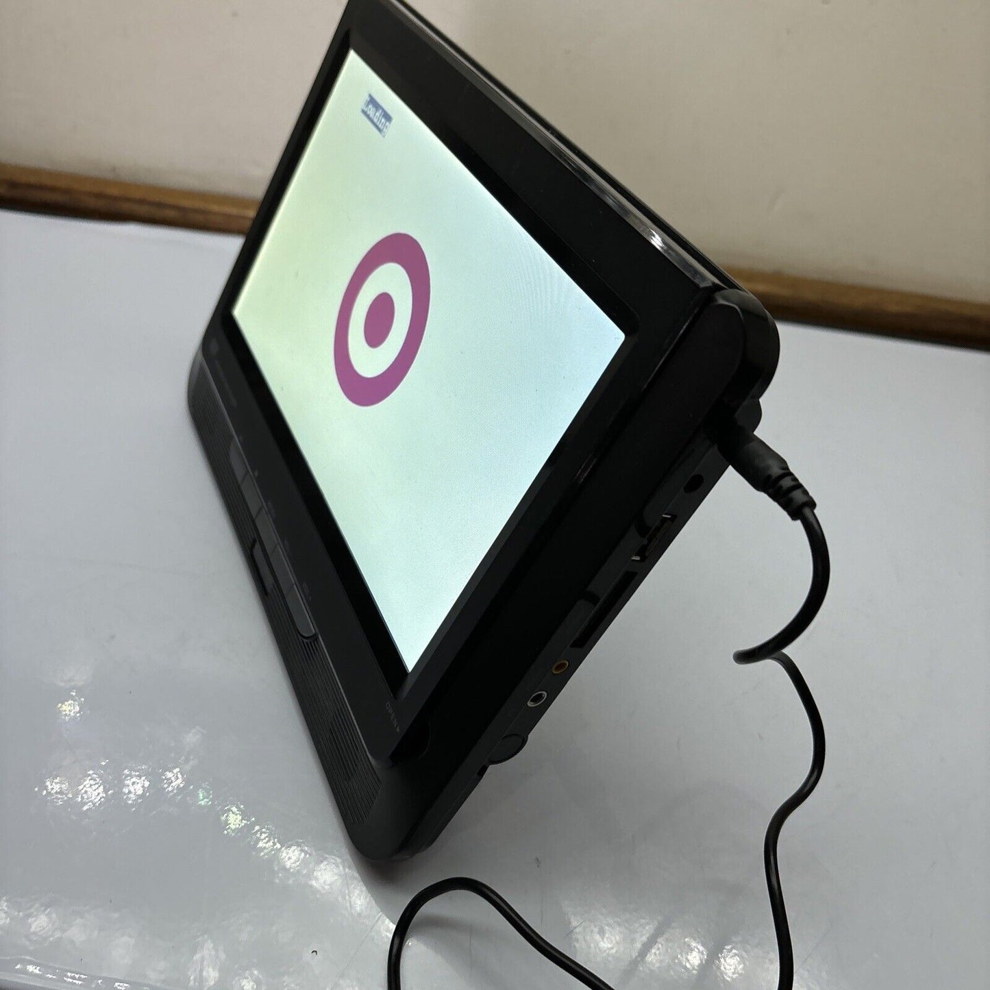 Target DVD 9" Portable Player PDVD-902 Region 4