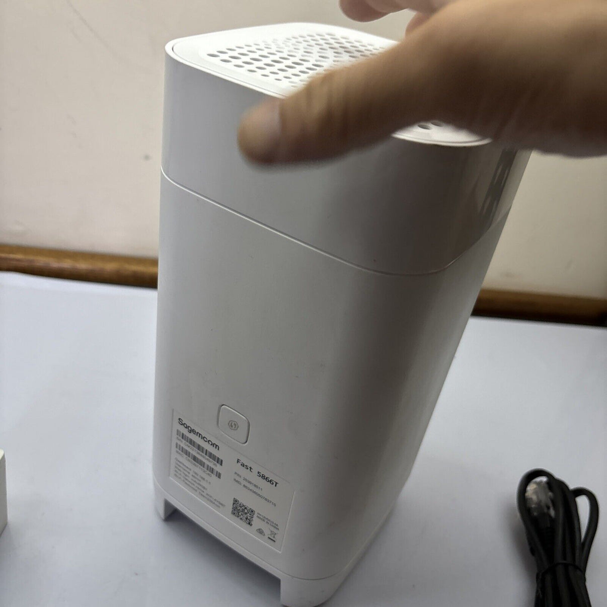 Sagemcom Fast 5866T Modem 5G Wireless Router NBN Compatible – Retro Unit