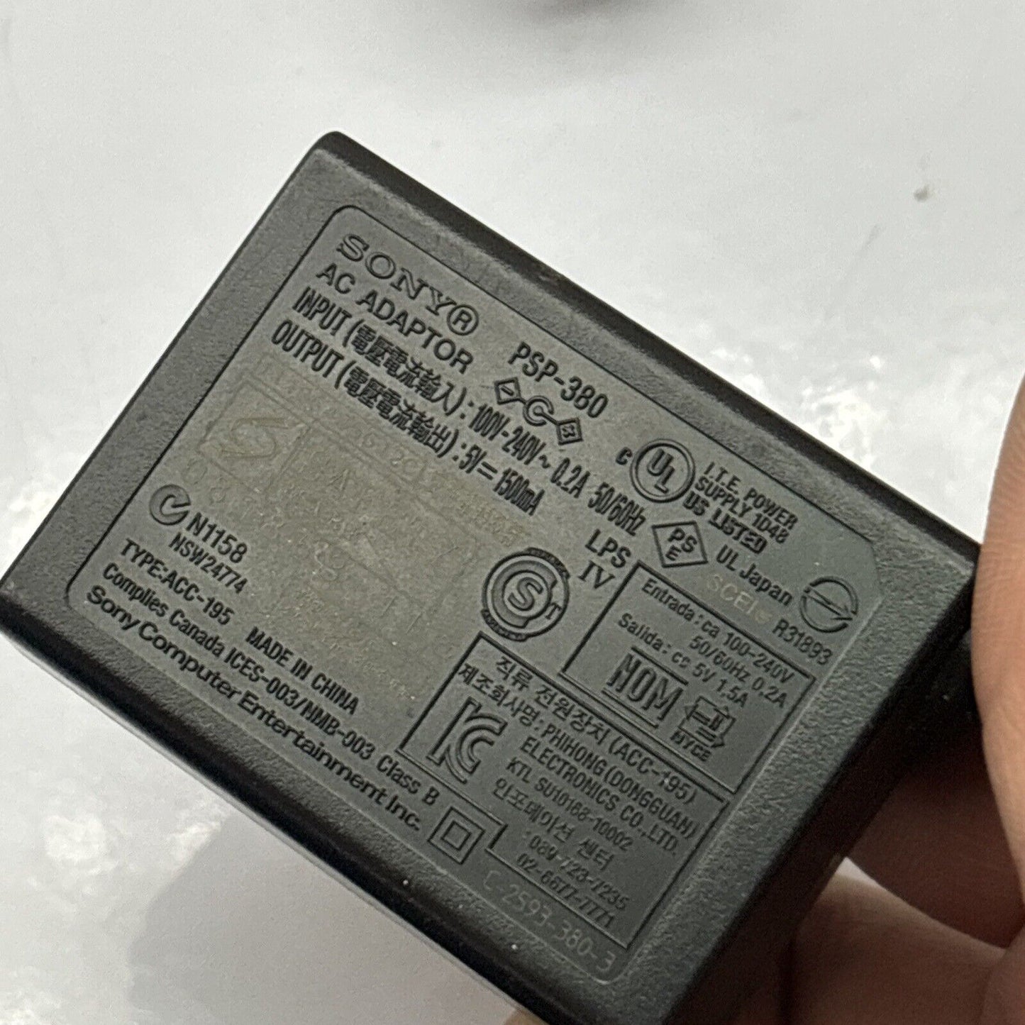 Genuine Sony PSP AC Adapter PSP-380 5V 1.5A