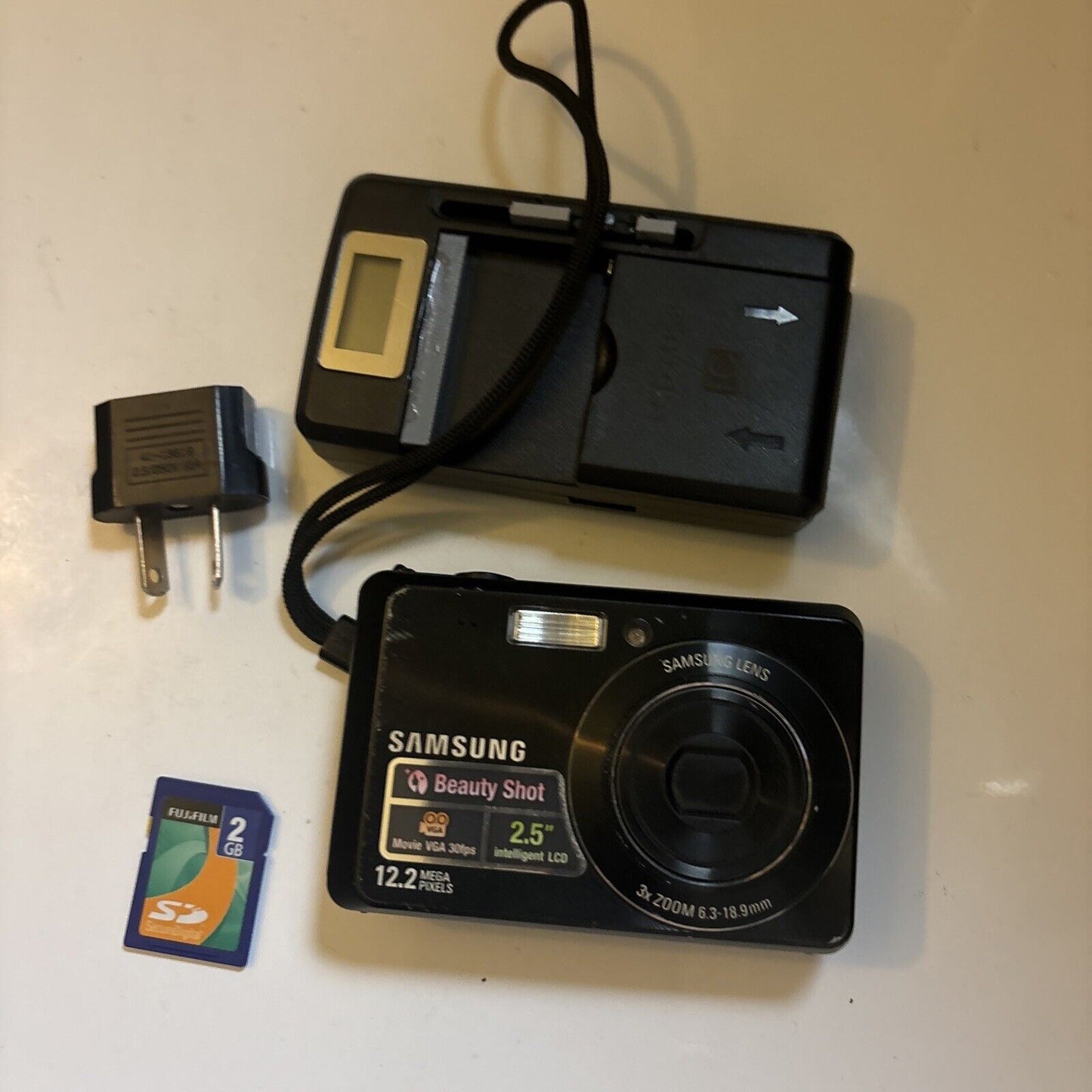 Samsung ES60 Digital Camera 12.2MP 2Gb SD Card