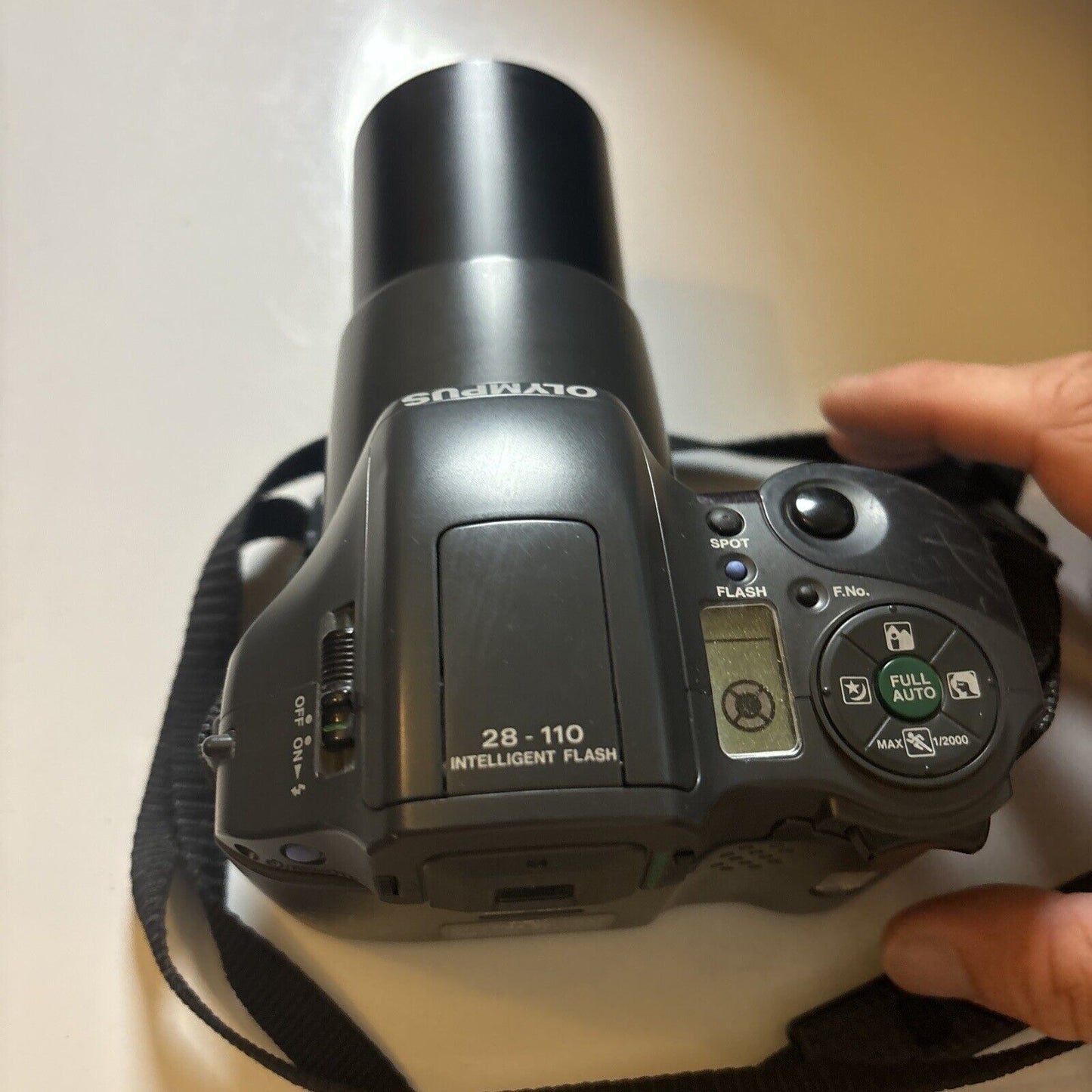 Olympus L-10 Panorama 35mm Film Camera 28-110 High Resolution