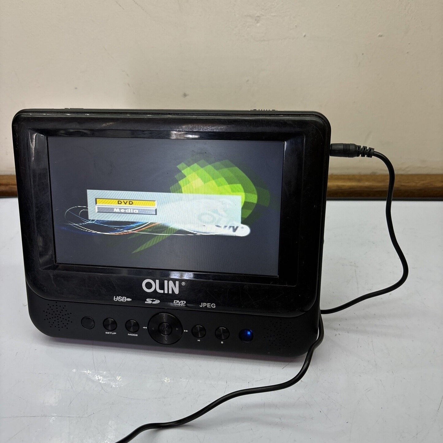 Olin 7" Portable DVD Player  PD-7755