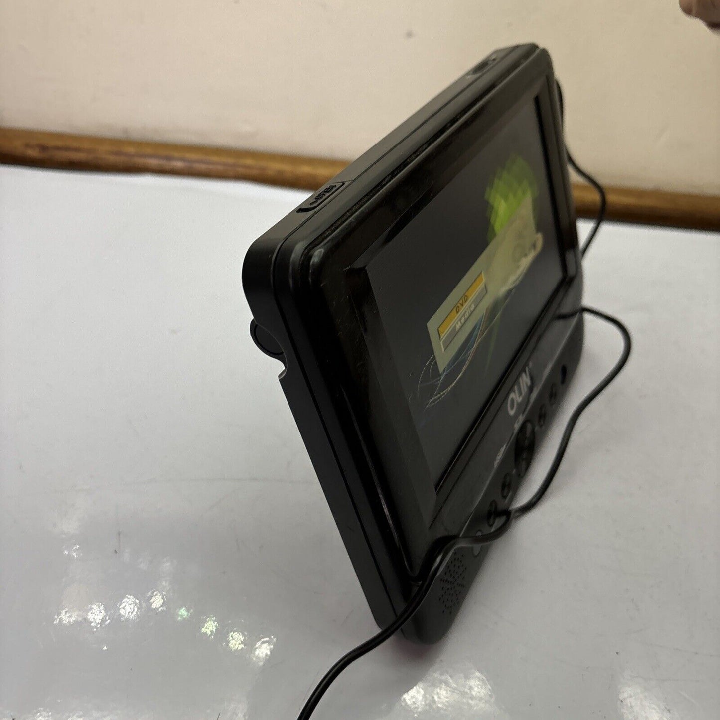 Olin 7" Portable DVD Player  PD-7755