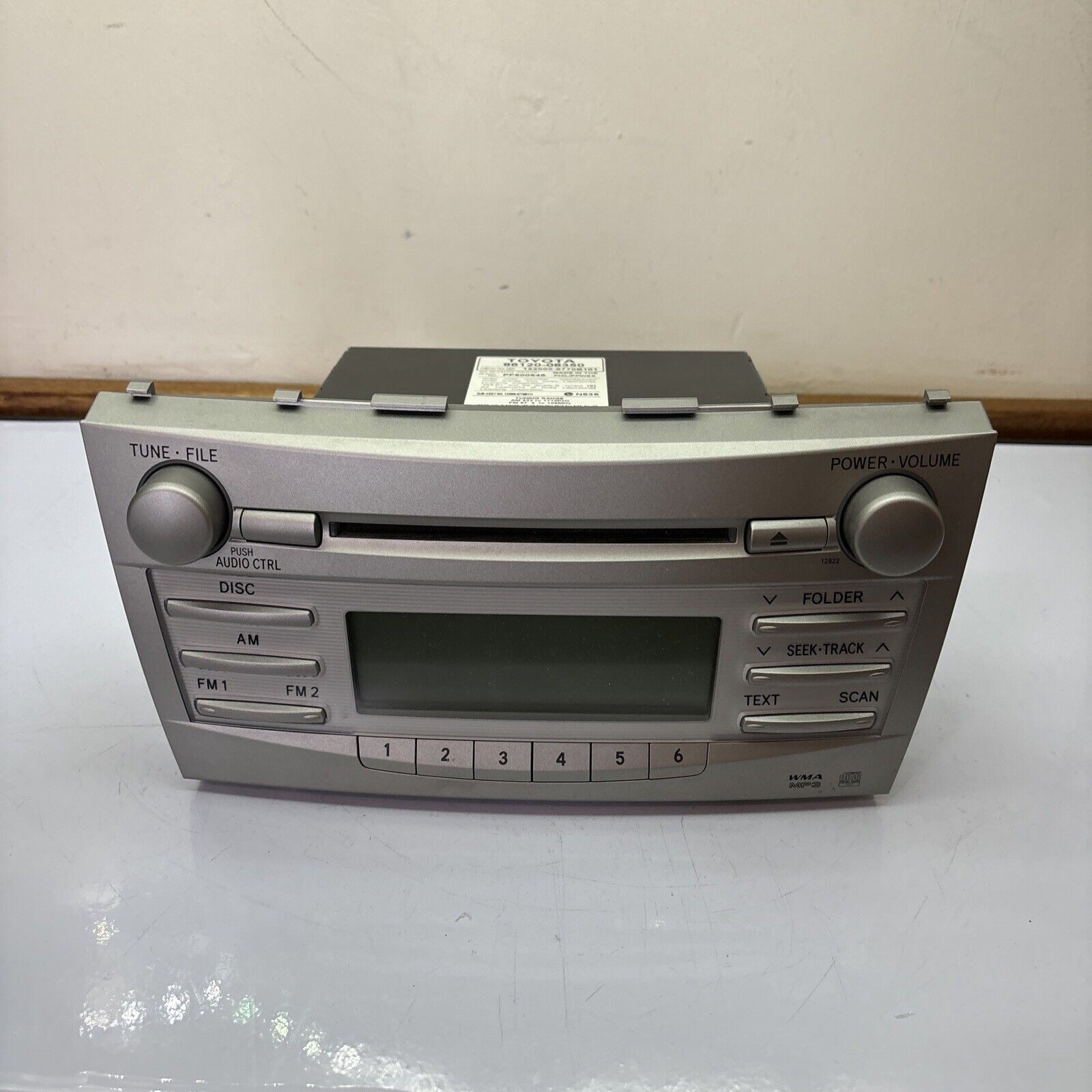 Toyota CD AM/FM Car Audio Radio 86120-06350 *Untested - No Code ...