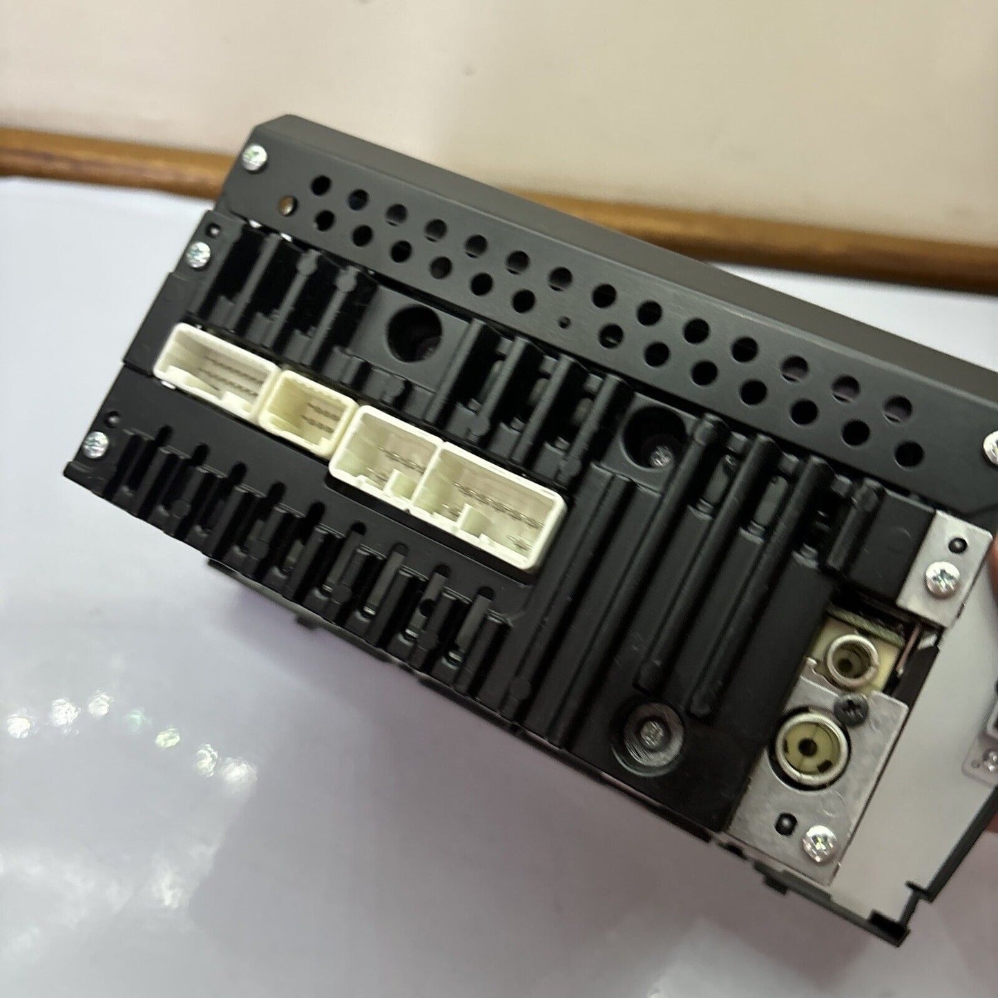 Toyota CD AM/FM Car Audio Radio 86120-06350 *Untested - No Code*