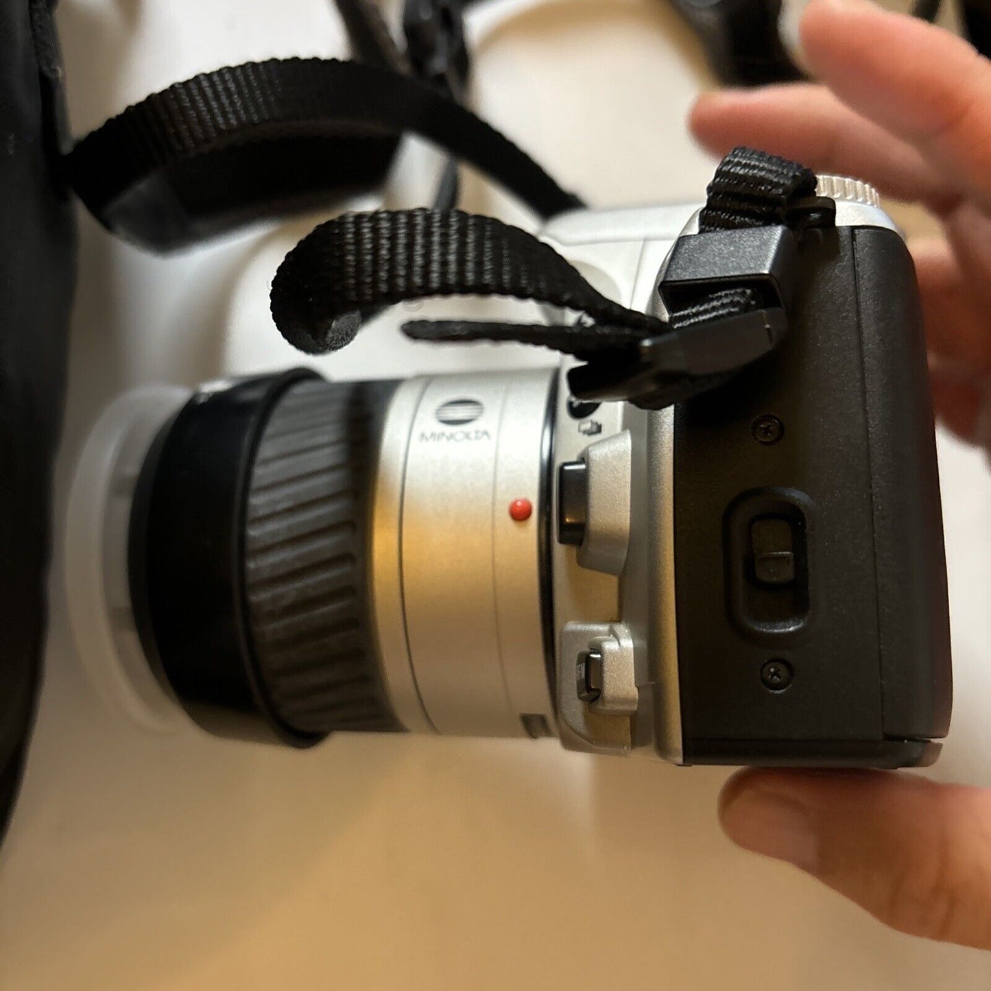 Minolta Dynax 404si SLR Film Camera With AF Zoom 35-80mm Lens And Lowepro Bag