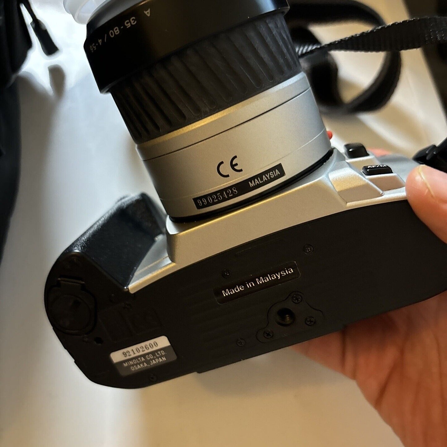 Minolta Dynax 404si SLR Film Camera With AF Zoom 35-80mm Lens And Lowepro Bag