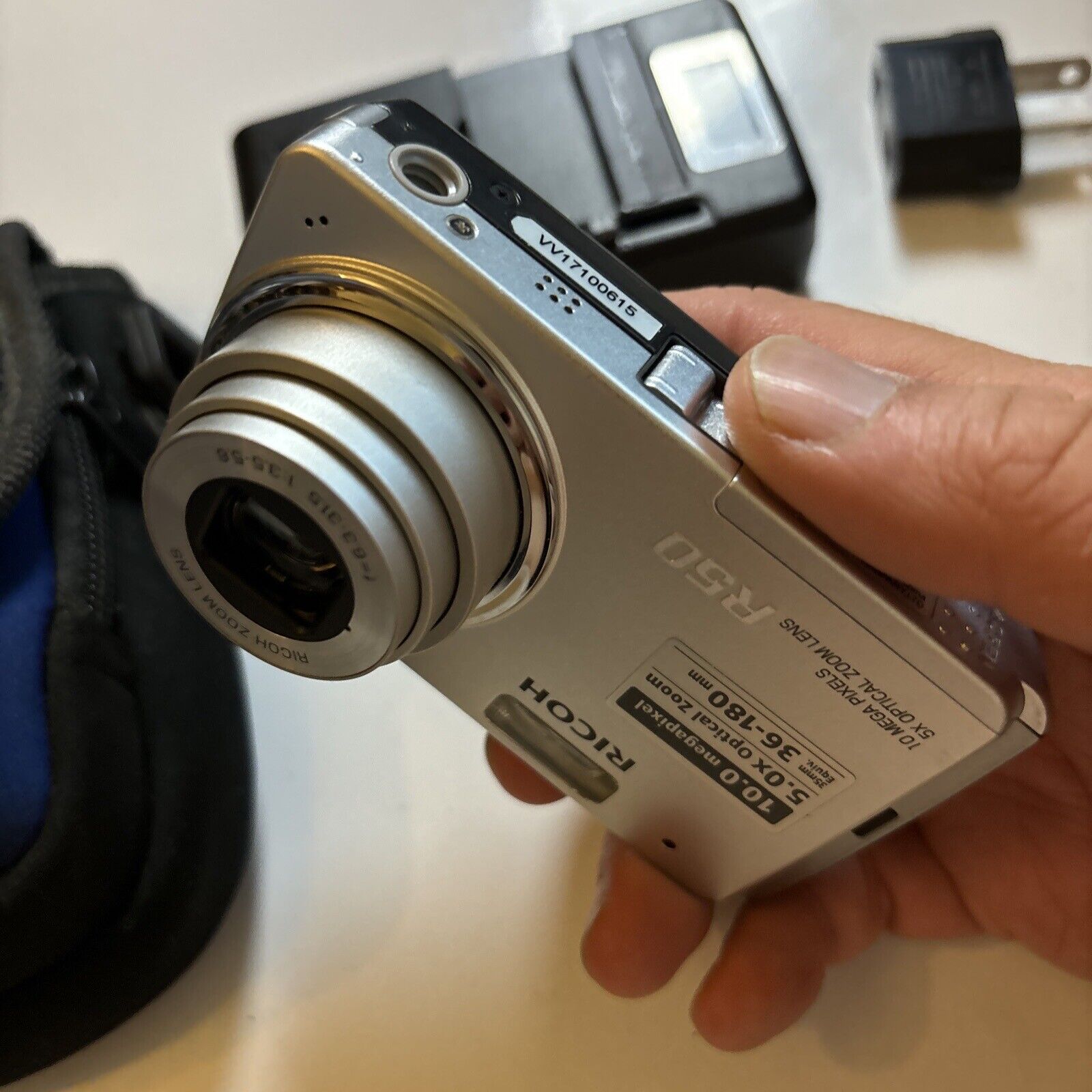 Ricoh R50 Digital Camera 10MP & 2gb SD Card – Retro Unit