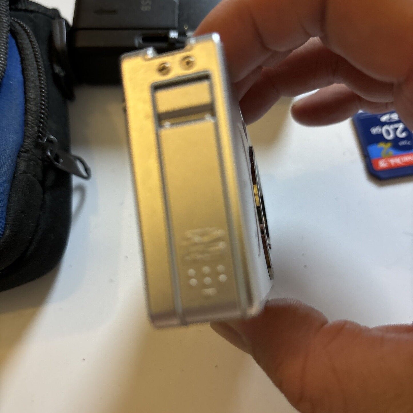 Uniden UDC-7M Digital Camera 7.1MP With 2gb SD Card