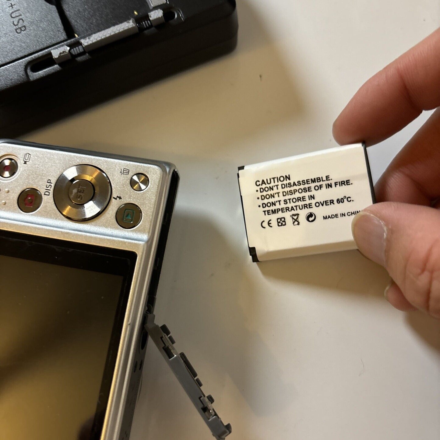 Casio Exilim EX-ZS100 Digital Camera 14.1MP CCD Sensor