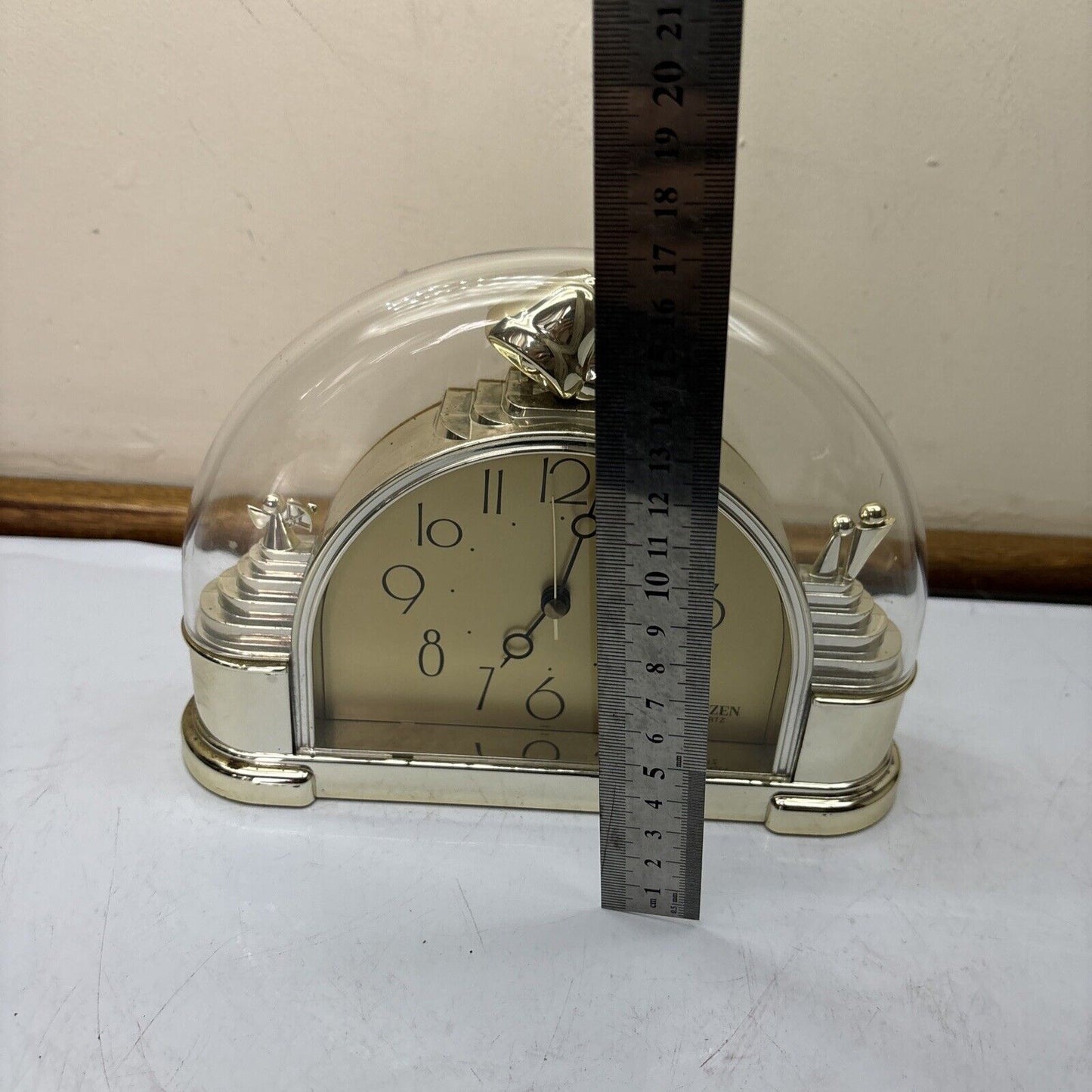 Citizen Quartz Table Clock Made In Japan 4RG478 Cupid Romantic