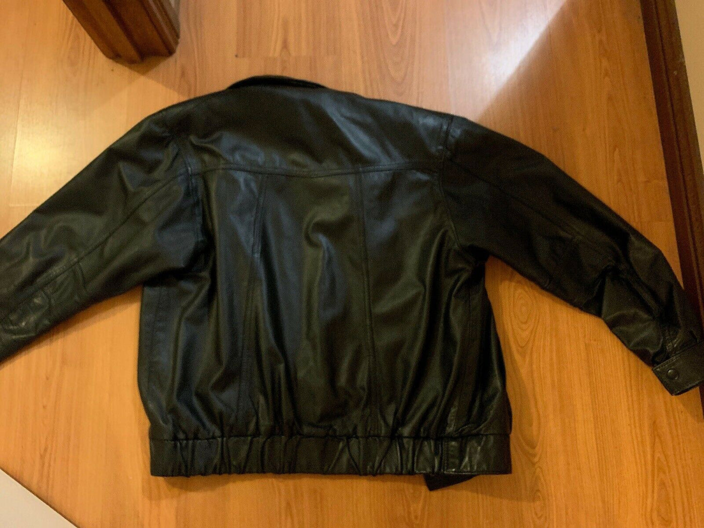 Genuine Roger David Black Leather Jacket Size 40 Made in New Zealand