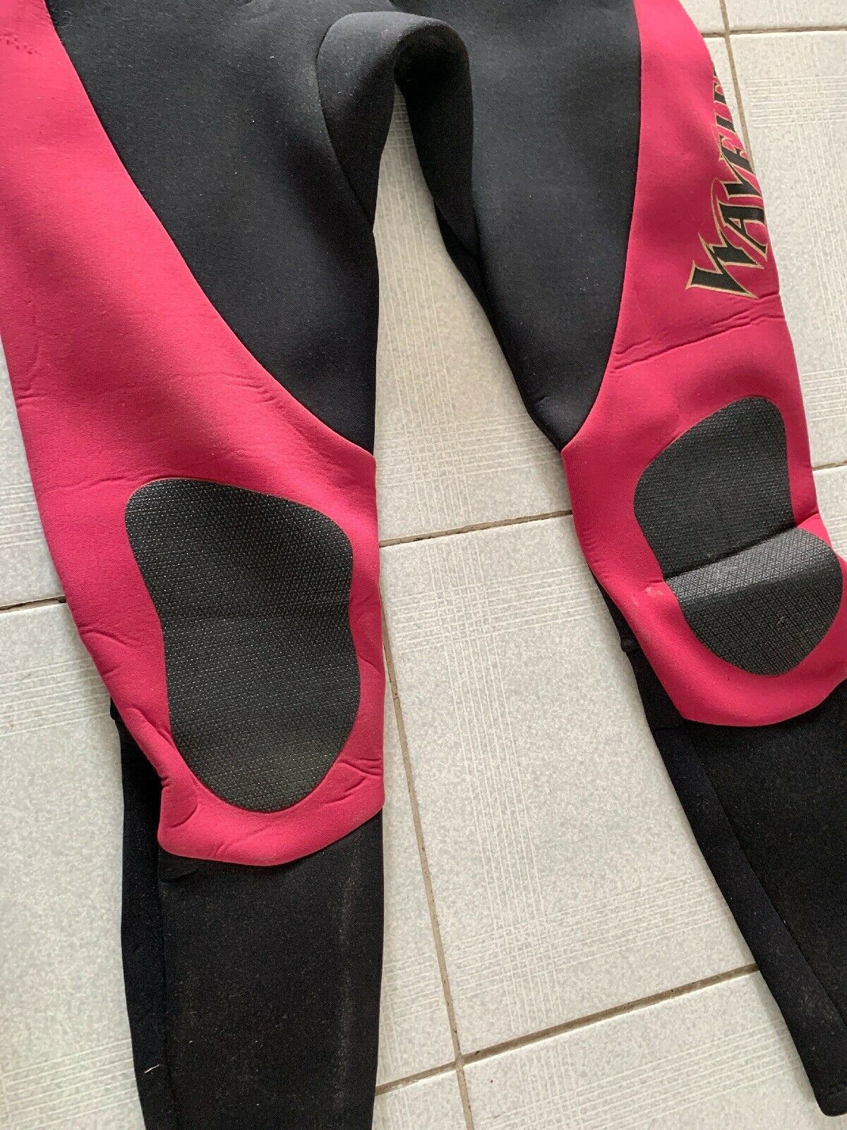 Wavelength Wetsuit CO P/L Small-Medium Fullbody Full Length Legs Arms Neoprene