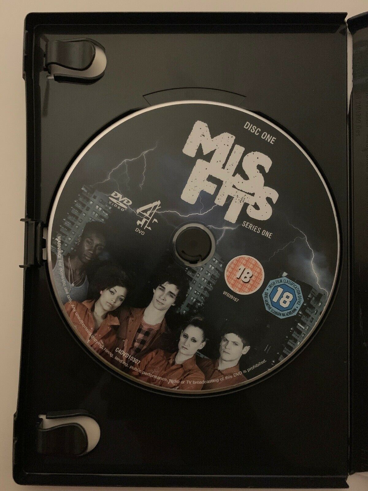 MISFITS ~ Season 1 ~ British Comedy Series UK DVD Iwan Rheon Lauren Socha