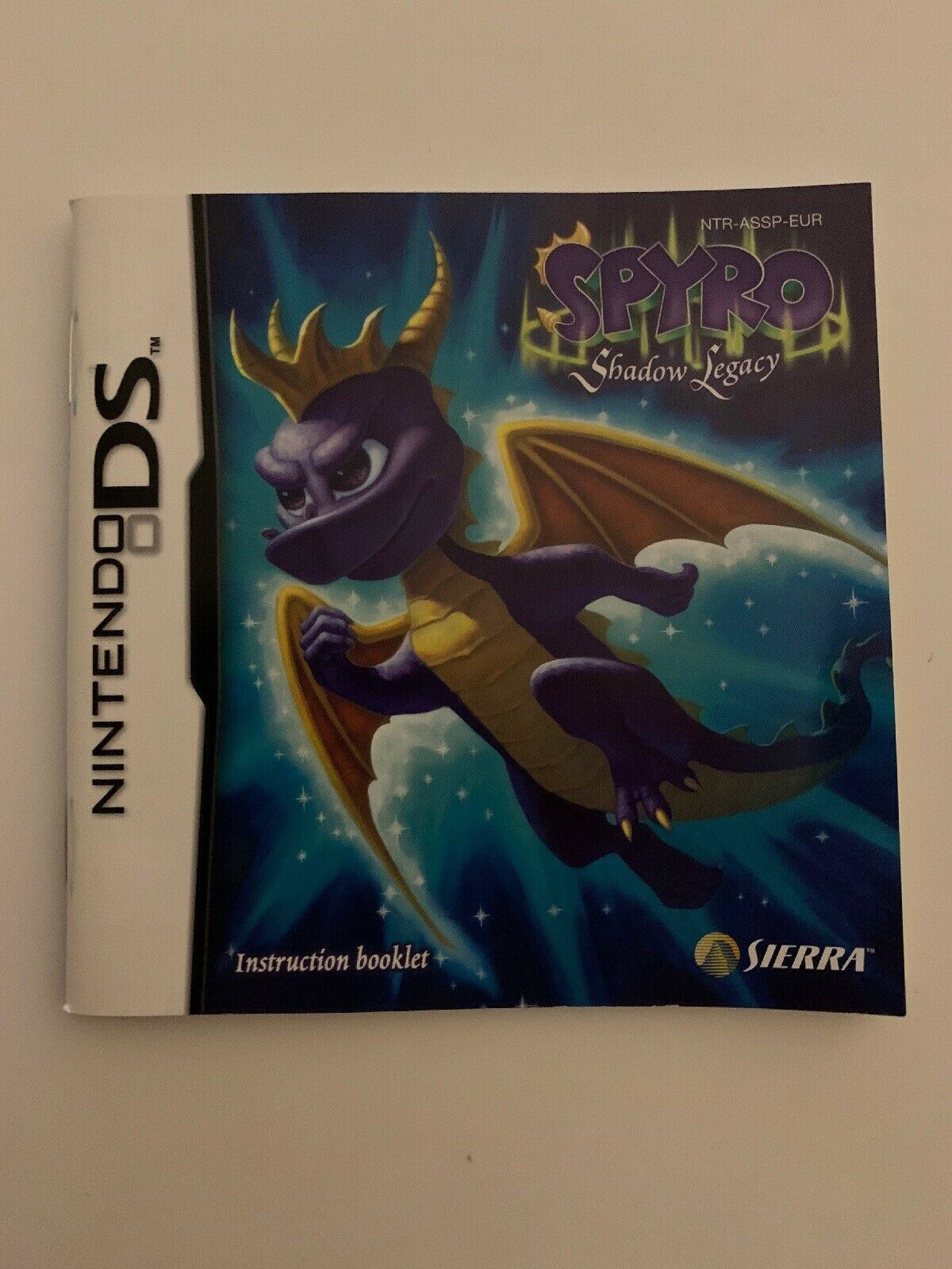 Spyro Shadow Legacy Nintendo DS Complete with Manual