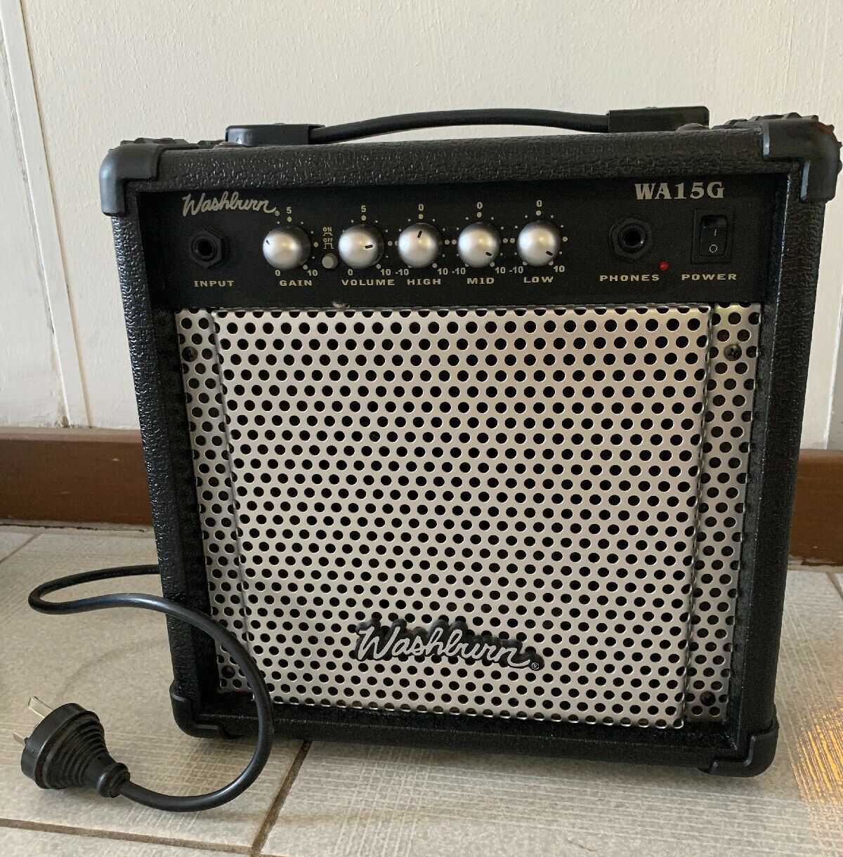 Washburn WA15G Guitar Amp