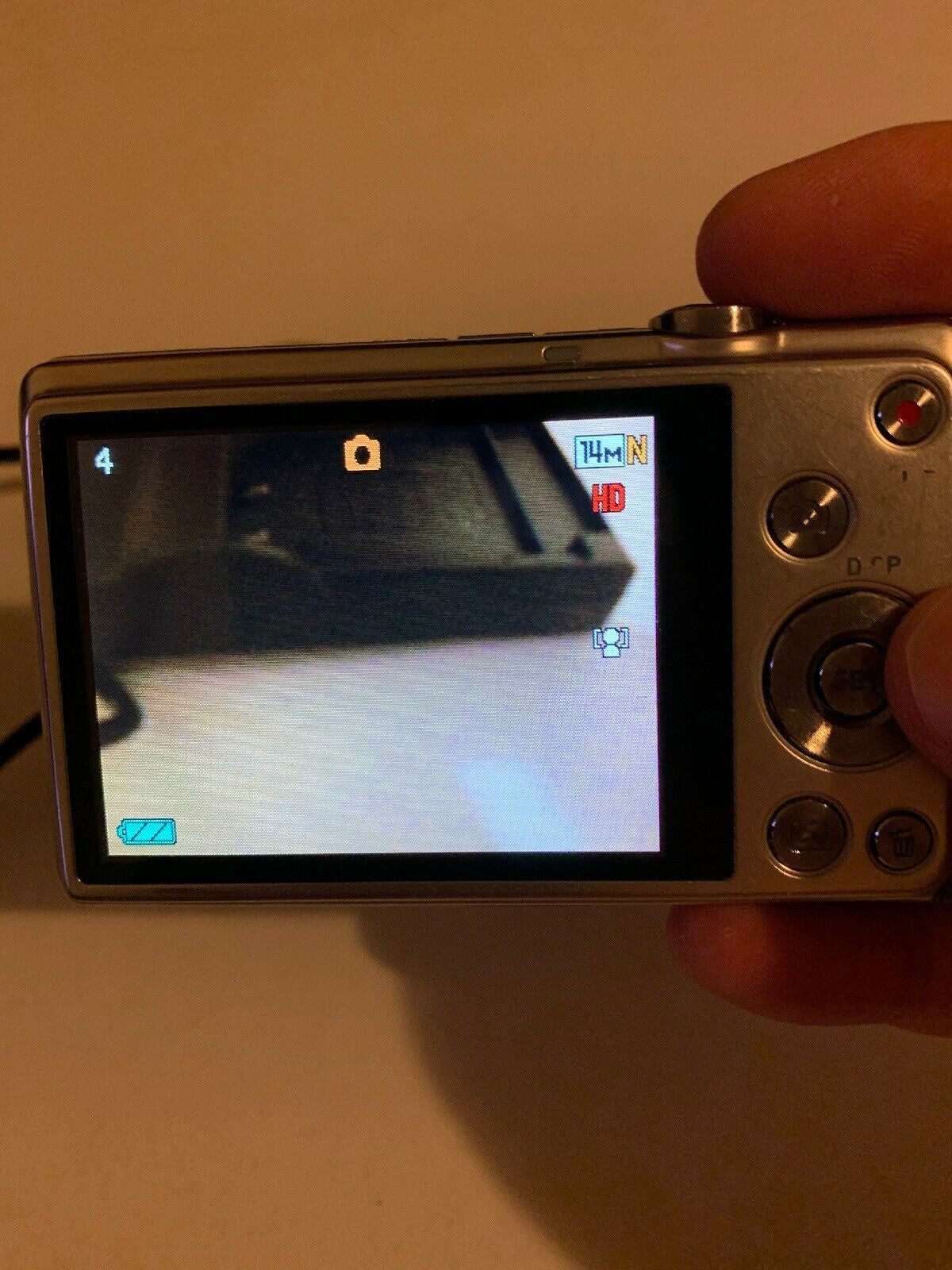 Casio Exilim EX-ZS10 Digital Camera 14.1 MP *Faulty Lens Retracting*