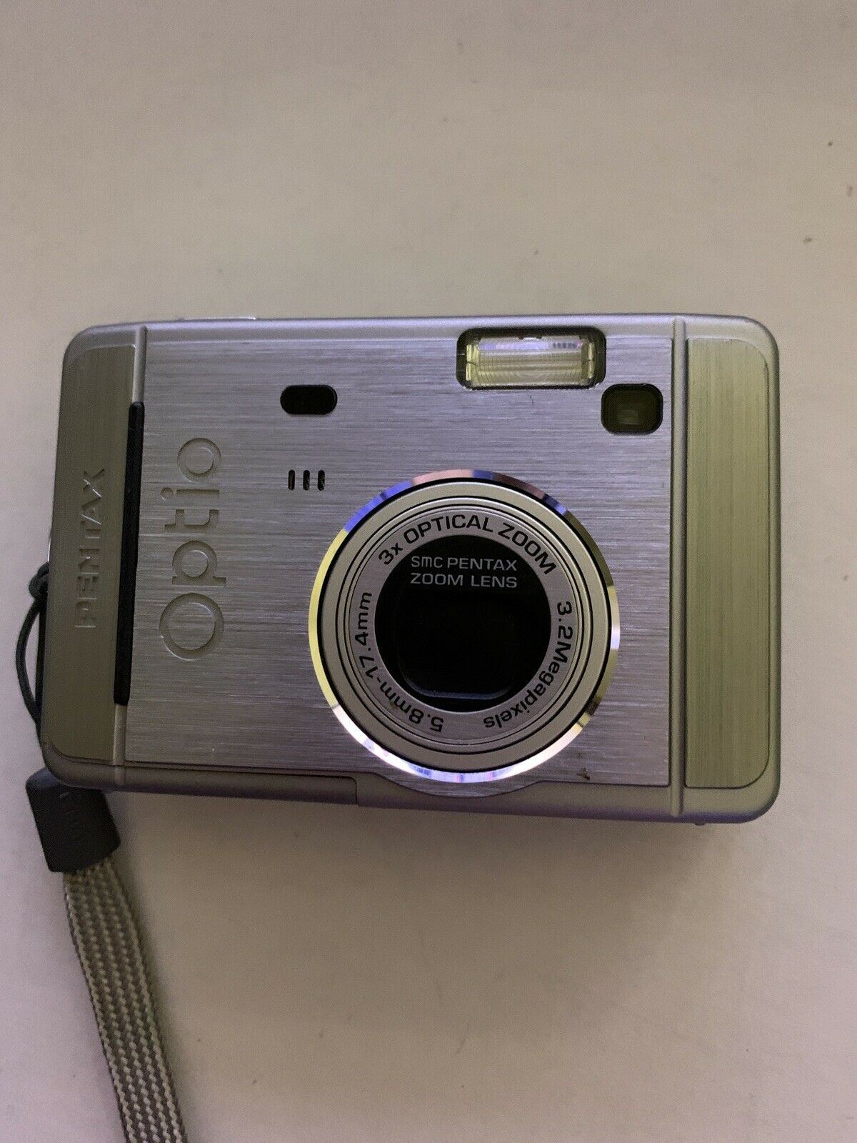Pentax Optio S30 Digital Camera 3.2MP 3x Optical Zoom With Carrying Case