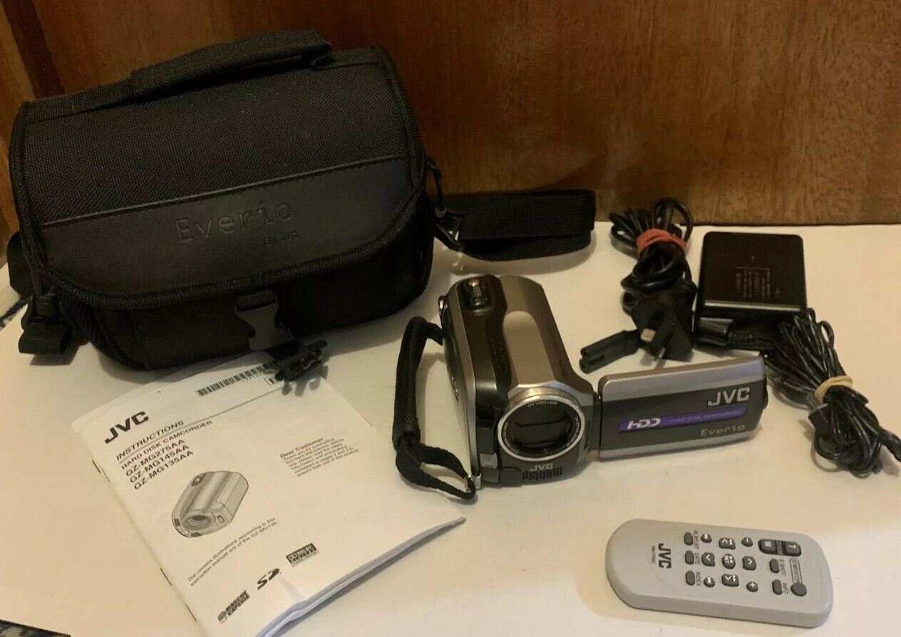 JVC Everio GZ-MG145AA Camcorder 40gb HDD With Remote, Charger & Camera Case