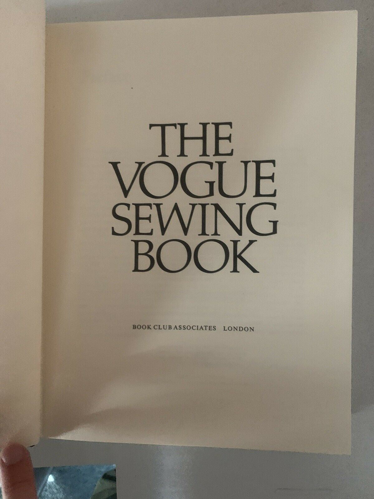 The Vogue Sewing Book - Metric Edition By Book Club Associates 1978