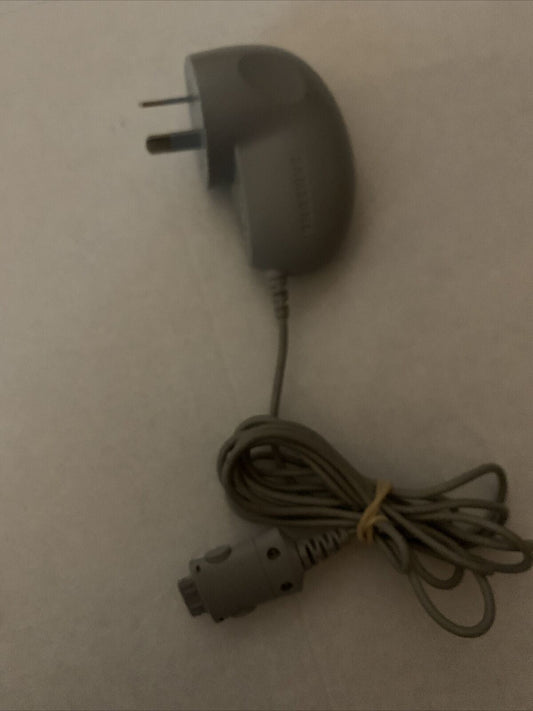 Genuine Samsung TAD137HSE AC Travel Adapter 5V 0.7A