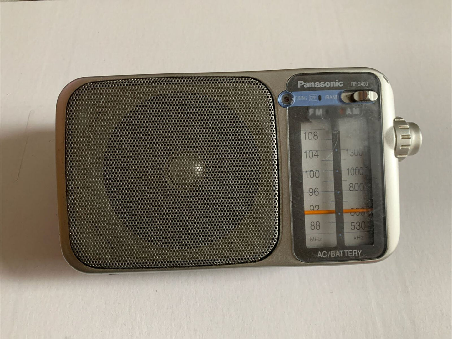 Panasonic RF-2400 AM/FM Portable Radio