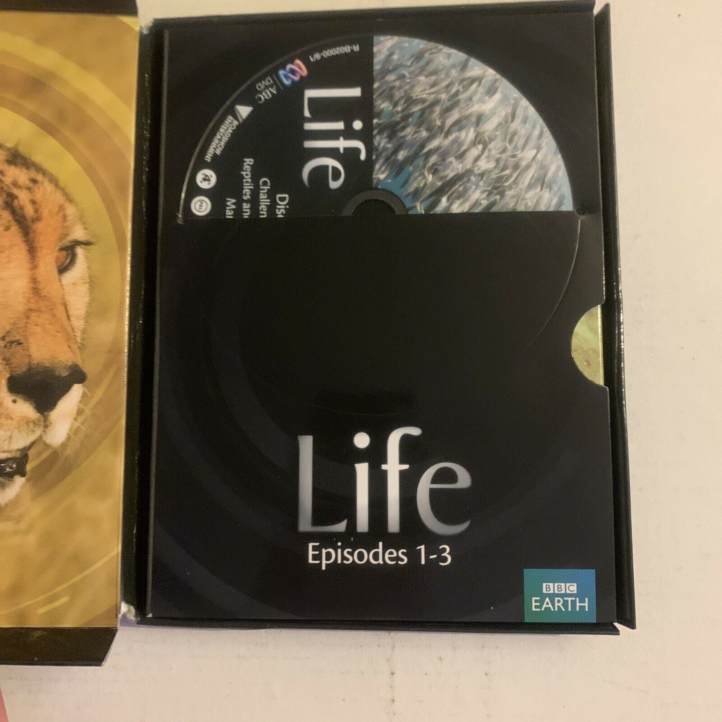 BBC Earth: Life (DVD, 2010, 4-Disc Set) David Attenborough. Region4,2