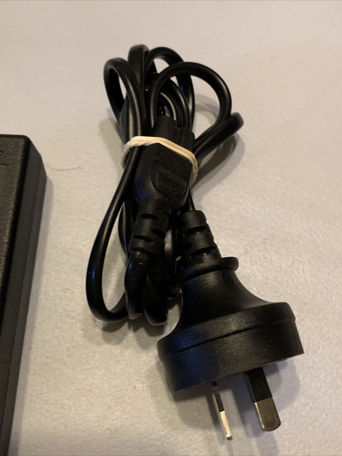 Bowers & Wilkins PAT051A16EU 16v 3.2a Power Supply