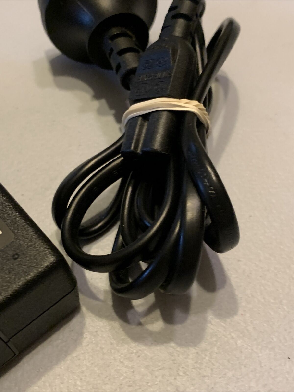 Bowers & Wilkins PAT051A16EU 16v 3.2a Power Supply