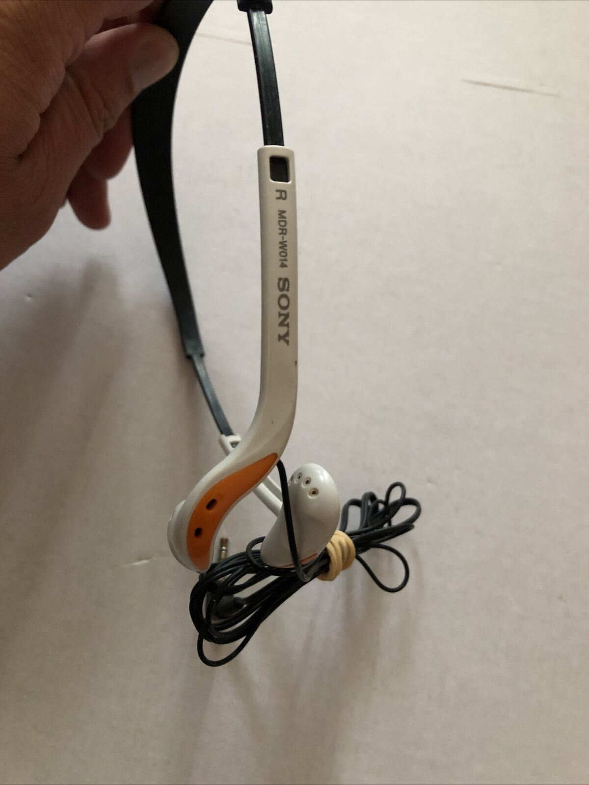 Sony Walkman Sports Stereo Headphones MDR-W014 *Left Speaker Not Working*